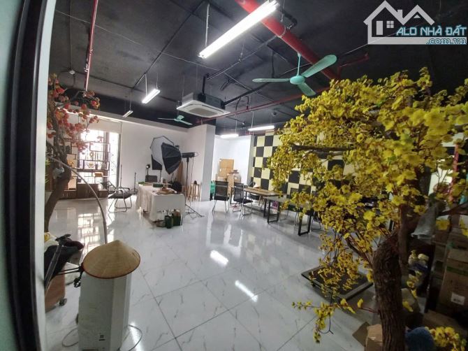 Cần tiền bán GẤP sàn Văn Phòng khối đế Toà Iris Trần Hữu Dực - 1