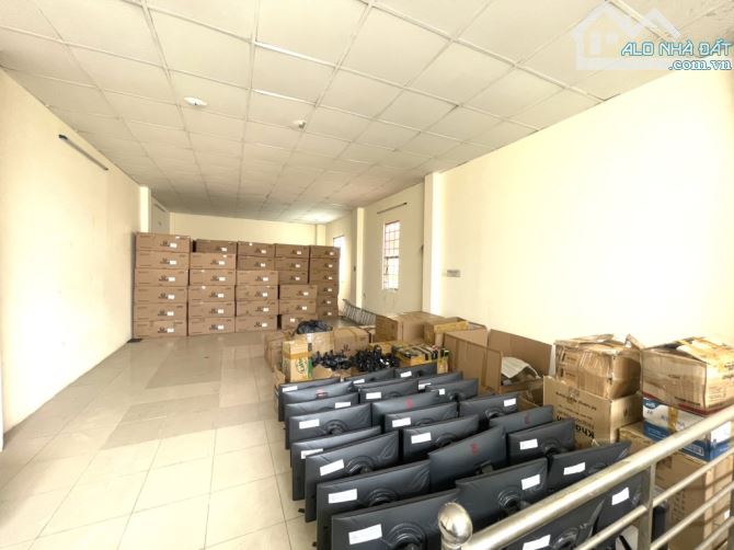 Bán nhà mặt tiền kinh doanh Phạm Văn Bạch, dt 200m2 chỉ 2x tỷ - 1