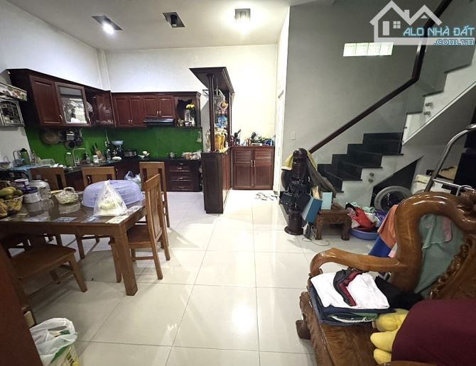 Bán nhà 2 tầng, ngang 6m, hẻm oto tới nhà , khu phân lô Lã Xuân Oai-Q9 - 1