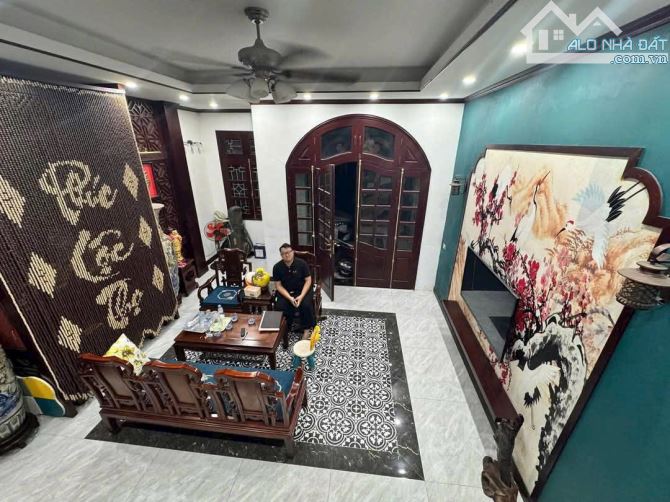 Ô Tô Tránh Diện Tích Khủng mà Chỉ 13 tỷ Tại Trung Tâm Quận 2 Bà Trưng - 1