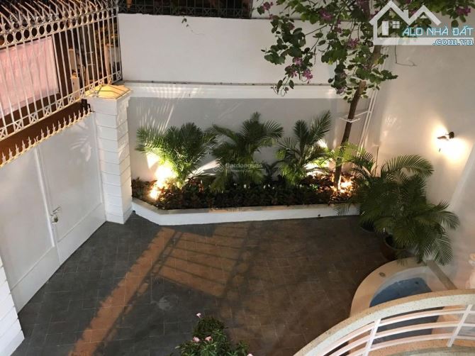 BÁN NHÀ KHU BIỆT THỰ 38 NGUYỄN VĂN TRỖI, P.15, Q. PHÚ NHUẬN. GIÁ CHỈ 239 TRIỆU/M² - 1