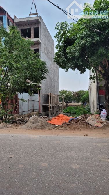 Bán đất mặt phố Đông Mỹ _ 100m2_ kinh doanh sầm uất_ 13 tỷ - 1