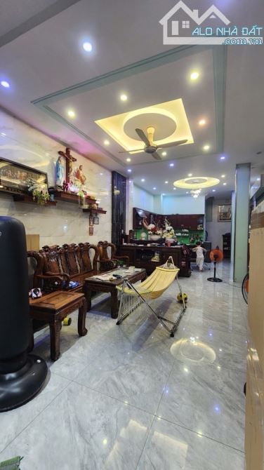 SIÊU PHẨM LÔ GÓC – NHÀ ĐẸP – HẺM XE TẢI – NGANG 5.7M Giá chỉ 8.95 tỷ – P.14, Quận Gò Vấp - 1