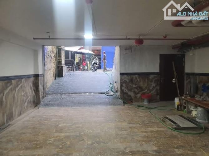 43.8 tỷ - 27 Đại Cồ Việt - Tòa nhà 90m, 9 tầng thang máy, 7m MT. - 1