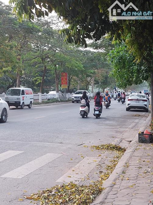 BÁN  ĐẤT PHÚC LỢI LONG BIÊN. ,58M² GIÁ 7 TỶ.   MẢNH ĐẤT CÁCH 1 NHÀ RA Ô TÔ TRÁNH. Bánh mản - 1