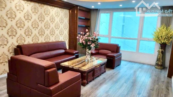 Mặt ngõ Nguyễn Văn Huyên, ô tô tránh, kinh doanh, sát phố, nhà đẹp, 2 thoáng, 70m*5T - 1