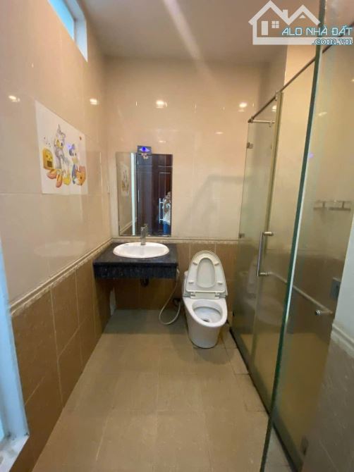 Bán Toà Nhà Mặt Tiền số 8 Nguyễn Thái Học 4x20 ngay Cầu Ông Lãnh-Võ Văn Kiệt 8 Tầng 46 Tỷ - 1
