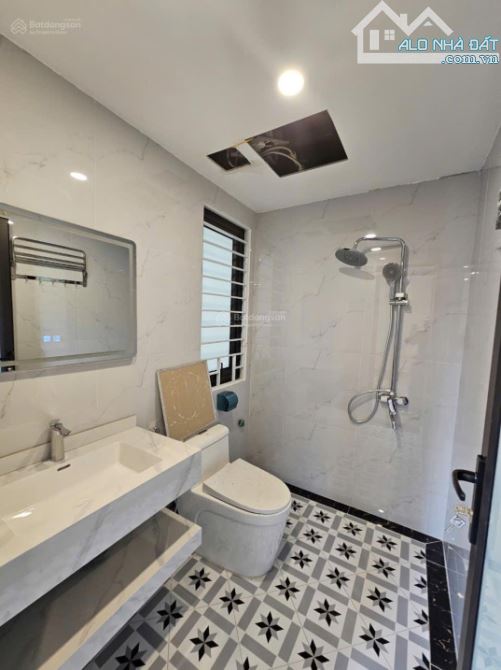 Nhà Trường Chinh - Chủ cần bán gấp - THANG MÁY - XÂY MỚI - 9 tỷ 7 - 1