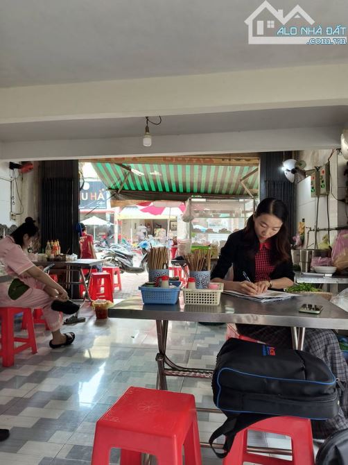 NHÀ MẶT TIỀN TRẦN THÁI TÔNG, P15, TB - SÁT SÂN BAY– 78M2(4.2 * 18) - 13 TỶ TL - 1