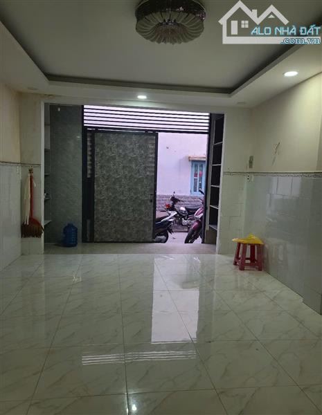 BÁN NHÀ P.10 Q TÂN BÌNH - 2 TẦNG - TRẦN VĂN QUANG - 36M2 - 3.X TỶ - 1