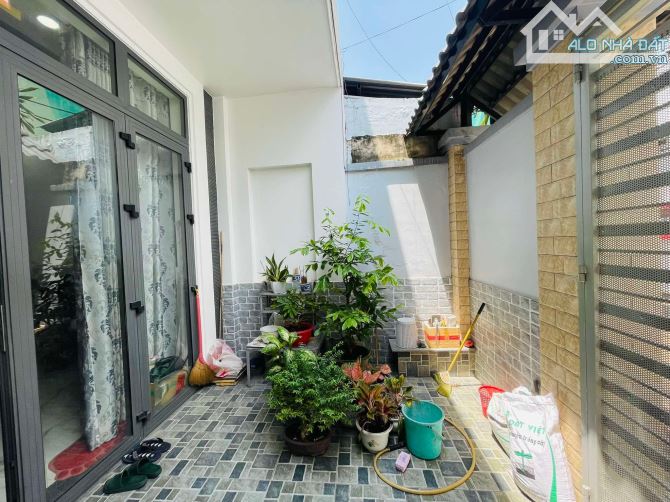 Bán nhà 2 mặt hẻm Nguyễn Thái Sơn P.4 Gò Vấp 70m2 ngang 4.4m giá 7.5 tỷ - 1
