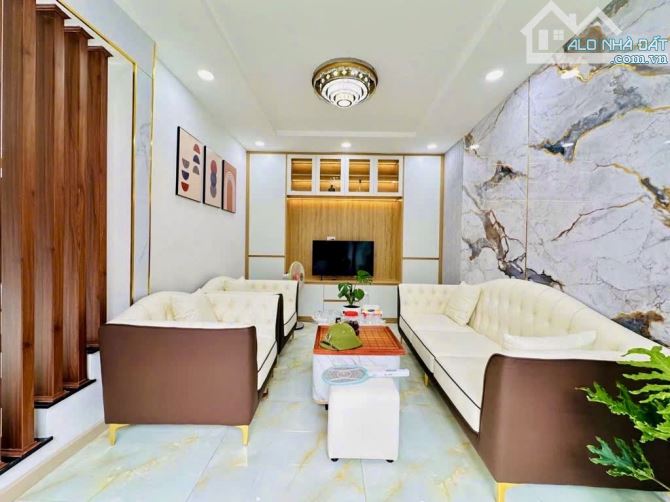 Bán nhà đẹp oto trong nhà, 36m2, Nguyễn Văn Khối, P8,Gò Vấp, SHR, nhỉnh 4 tỷ - 1
