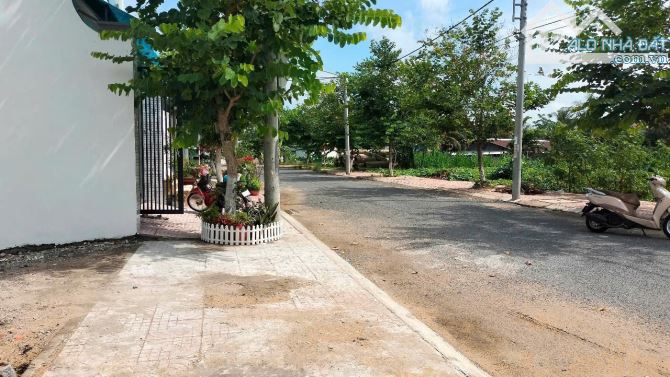 Bán đất mặt tiền Nguyễn Duy Trinh-Phú Mỹ-Vũng Tàu 100M2, 40 Thổ Cư, chỉ 2.5 tỷ - 1