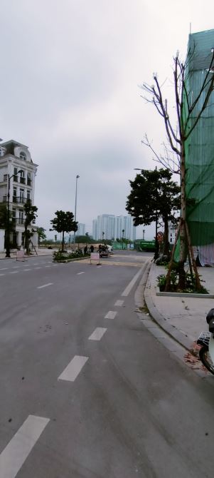 Cho thuê nhà mặt phố Lê Quang Đạo kéo dài Louis City Dt 120m x 5T nhà thô giá 20 triệu - 1