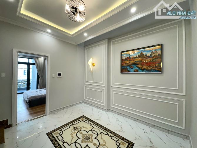 Biệt Thự Hoàng Quốc Việt, Quận 7 90,5m² - Nhà mới, nội thất cao cấp - 18,5 tỷ - 1