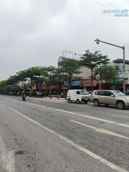 GIảm 3,5 tỷ bán nhà mặt phố Vành Đai 3.5, TT20 Văn Phú 100 m2, 5 tầng đường 40m - 1