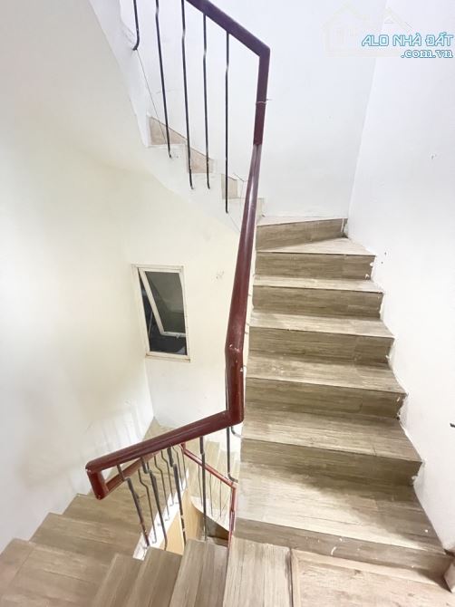 🏡Nhà dân xây Cầu Giấy nhỉnh 7 tỷ dt 35m2 sổ đỏ xây 5 tầng - Nhà 5 tầng, vị trí trung tâm - 1