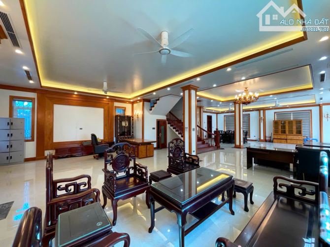 Bán Nhà biệt thự 3.5 Tầng thang máy, lô góc, Tuyến 3 lê Hồng Phong Hải Phòng, giá 33 tỷ - 1