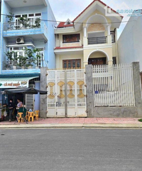 Bán nhà mặt tiền nguyễn bỉnh khuyêm ngang 7,5m cạnh biển - 1