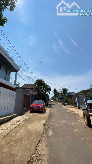 ĐẤT HẺM CẤP 1 ĐẠI LÔ ĐÔNG TÂY NGAY GẦN SÂN BAY HOÀ THẮNG - 1