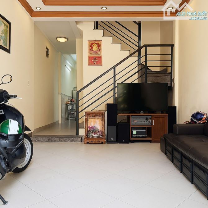 Nhà bán chủ, nở hậu đẹp, Đường Lê Đức Thọ, 3PN, Nhỉnh 4 Tỉ - 1