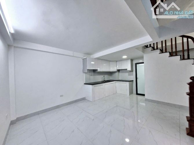Cần bán gấp nhà Tây Mỗ, ngõ trước nhà thông, ô tô đỗ cổng, 6 tầng, giá 4.15 tỷ - 1
