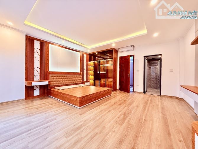 Toà nhà Cầu Giấy ô tô tránh 85m2*7 tầng thang máy, ở đẳng cấp, Kd, chỉ 21tỷ - 1
