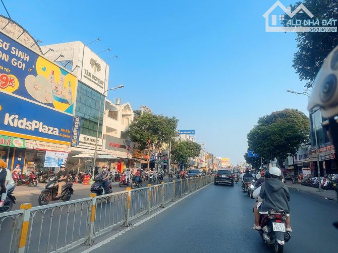 Bán nhà mặt tiền view GÓC ĐẸP ngang 9m KD đa ngành 234m2 Nguyễn Kiệm gần BV 175 chỉ 22 tỷ - 1