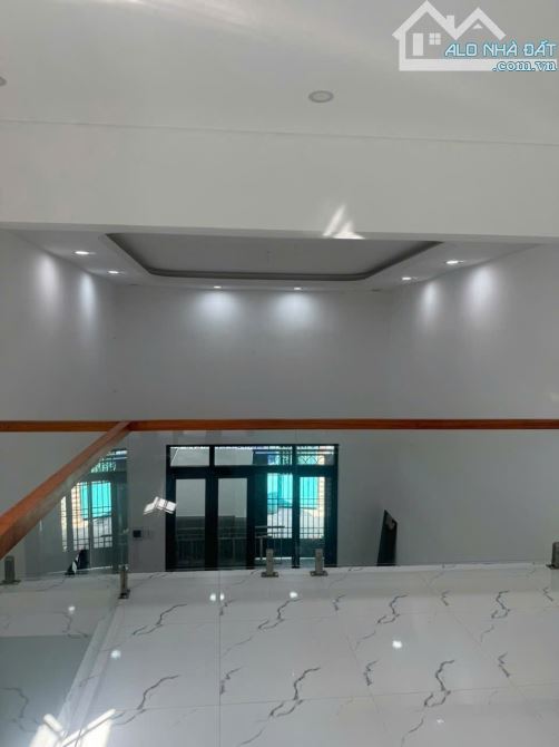 Gần chợ Bà Chiểu - Bùi Đình Tuý Bình Thạnh - 67m2 - 2 mặt tiền - 2 tầng - 5.7 tỷ - 1