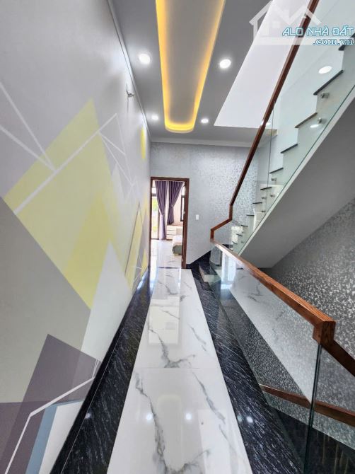 Bán nhà 1T3L 4.5x16m hoàn công, đường D1 KDC Phú Hồng Thịnh 6 p. An Bình - 12