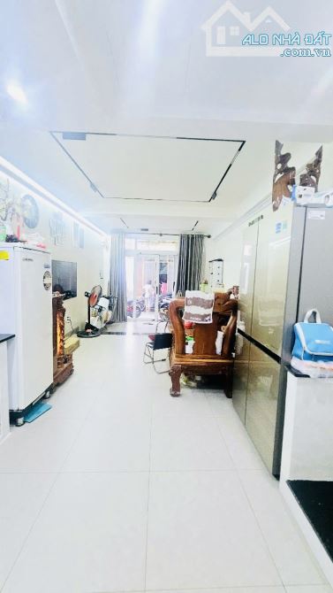 NHÀ 4TẦNG ĐÚC BTCT KHU ĐƯỜNG SỐ   X/1 CĂN THỨ NHẤT SÁT ĐƯỜNG XE HƠI  KHU ĐƯỜNG SỐ - Ô TÔ - 15