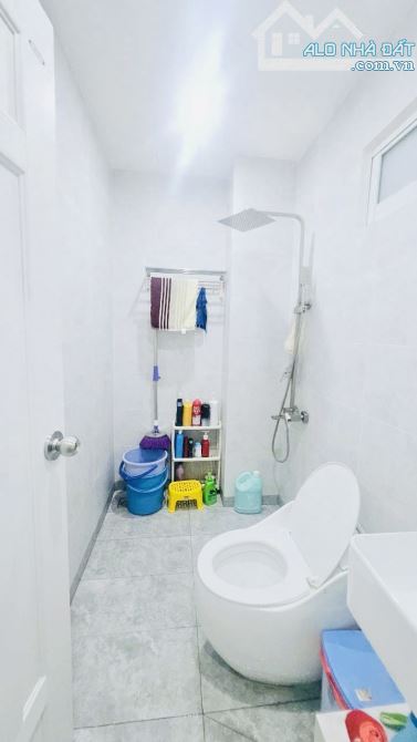 NHÀ 4TẦNG ĐÚC BTCT KHU ĐƯỜNG SỐ   X/1 CĂN THỨ NHẤT SÁT ĐƯỜNG XE HƠI  KHU ĐƯỜNG SỐ - Ô TÔ - 17