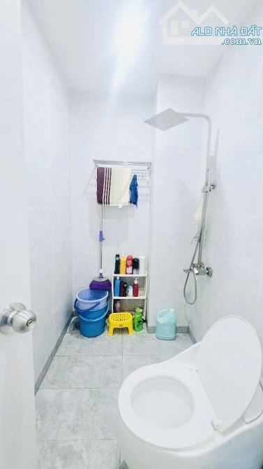 NHÀ 4TẦNG ĐÚC BTCT KHU ĐƯỜNG SỐ   X/1 CĂN THỨ NHẤT SÁT ĐƯỜNG XE HƠI  KHU ĐƯỜNG SỐ - Ô TÔ - 20