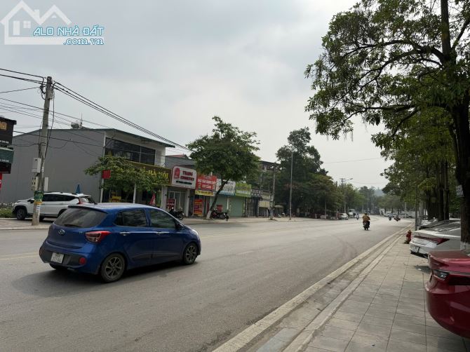 CHÍNH CHỦ- CHO THUÊ NHÀ 5 TẦNG , CÓ THANG MÁY MẶT TIỀN ĐƯỜNG TÔN ĐỨC THẮNG - 36