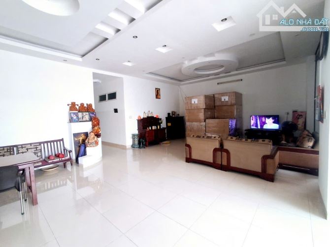 BÁN NHÀ GIA VIÊN NGANG 10M SỔ RIÊNG THỔ CƯ CHỈ 13 TỶ 890 TRIỆU - 2