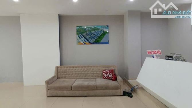 Nhà 3 tầng đường Nguyễn Hữu Thọ DT 125 m2 giá 16,5 tỷ - 4
