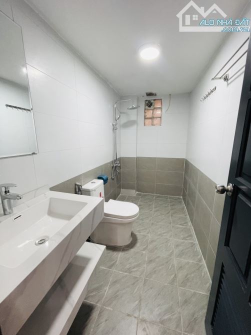 NHÀ VĨNH HƯNG - 5 TẦNG -3 NGỦ - LÔ GÓC - GẦN OTO - ĐỦ CÔNG NĂNG. - 2
