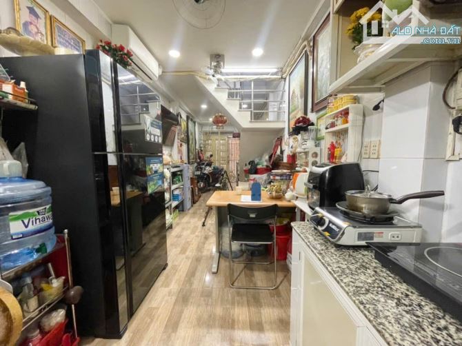NHÀ NHỎ 30M2- SÁT MẶT TIỀN- GẦN NGÃ TƯ LÊ QUANG ĐỊNH- NGUYỄN VĂN ĐẬU P5 BT- 4,999 TỶ - 2