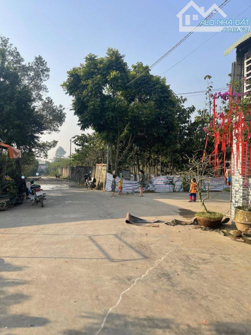 Bán gấp lô đất 82m² thổ cư 100% sát mặt tiền Đại lộ Đông Tây, giá chỉ 950 triệu - 2
