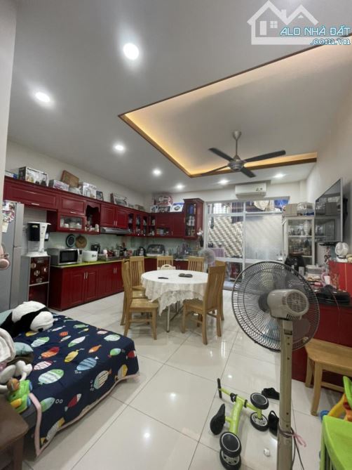 🌷NHÀ PHỐ SADECO PHƯỚC KIỂN - 5x20M - 4 TẦNG - SÁT MT  LÊ VĂN LƯƠNG. $13.6 TỶ - 2