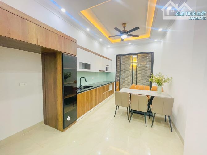 Siêu Phẩm! Mua Nhà Mặt Phố Khương Đình, Ô Tô Đi Qua Nhà, Ngõ Thông, 46m2, 5 Tầng. - 2
