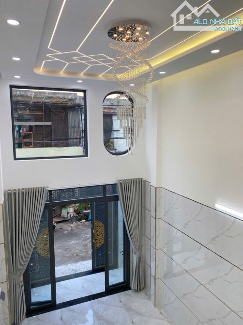 SIÊU PHẨM 5 TẦNG NGAY HƯƠNG LỘ 2 - NHÀ ĐẸP LUNG LINH 5 TẦNG 84M² - 2