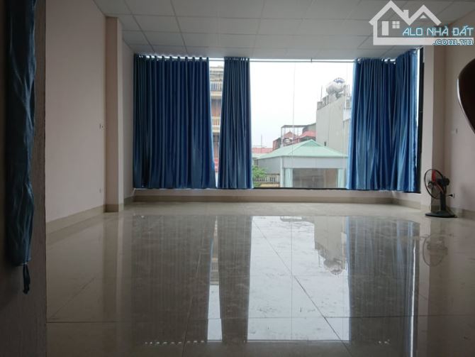 Cho thuê 3 tầng nhà mặt tiền, 118 đường Tây Sơn, Quận Đống Đa, Hà Nội - 2