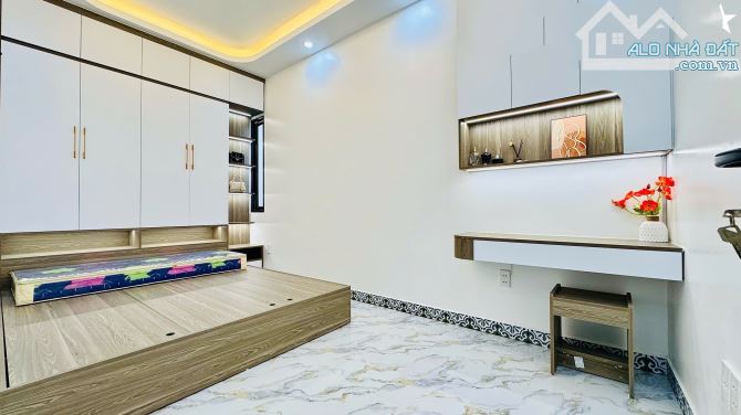 Bán nhà 3 tầng siêu đẹp phố Hai Bà Trưng - 2