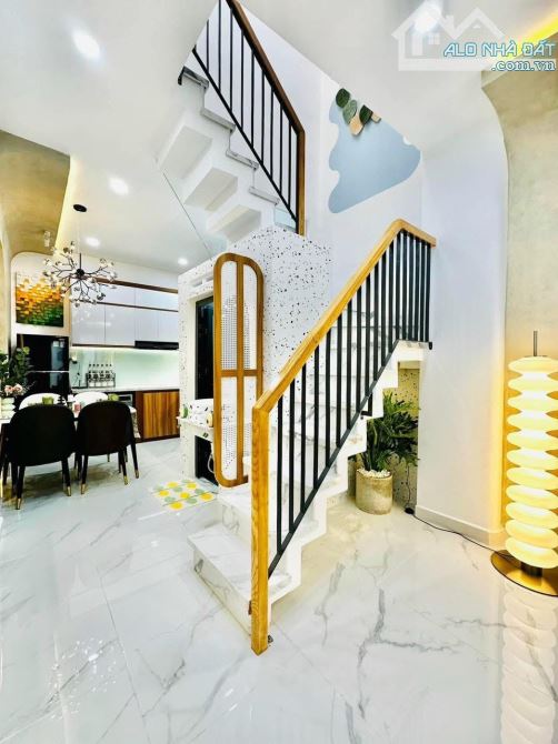 Bán nhà 2 tầng, 42m2 ngay Trần Thiện Chánh, Quận 10. Giá: 3 Tỷ 260. SHR, hẻm xe hơi - 2