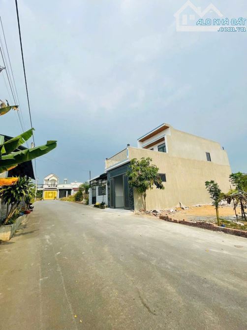 BÁN NHÀ SỔ HÔNG RIÊNG THỔ CƯ ,ĐƯỜNG NHỰA RỘNG 12m.  THUỘC PHƯỜNG TRẢNG DÀI - 2
