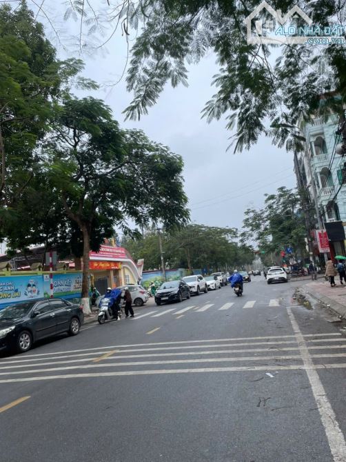 Hàng hiếm Cc Cần Bán Nhà 4 tầng phố Trần Quốc Toản, Ninh Xá, Bắc Ninh. Gần cổng trường Trầ - 2