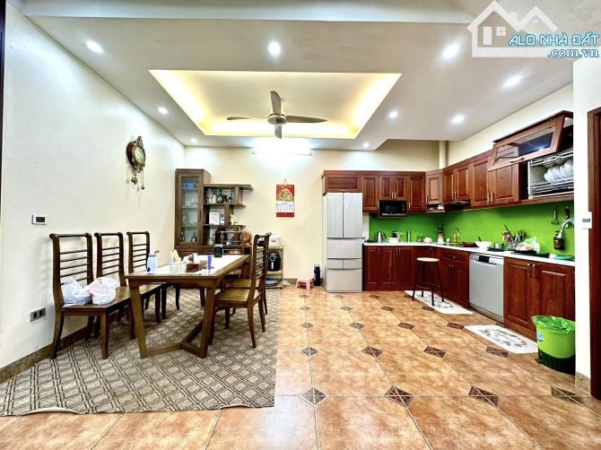 NHÀ ĐỖ NHUẬN NGOẠI GIAO ĐOÀN GẦN XUÂN LA 18.2 TỶ 75M 5 TẦNG NGÕ Ô TÔ NHÀ ĐẸP Ở LUÔN - 2