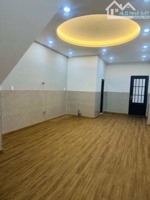 MẶT TIỀN BÔNG SAO - P5 QUẬN 8 - KHU VỰC KINH DOANH SẦM UẤT - 3 TẦNG BTCT - 4X17M - 13.2 TỶ - 2