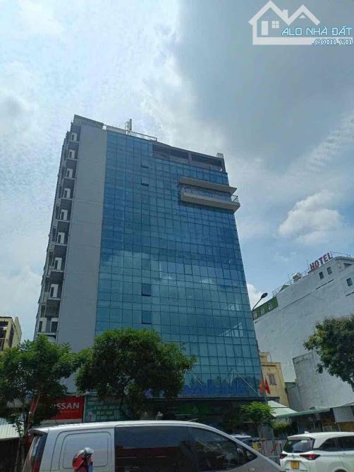 Cho thuê mặt tiền Nguyễn Oanh, GV. DT 20 * 30, 600m2 trống suốt, giá 90 tr - 2